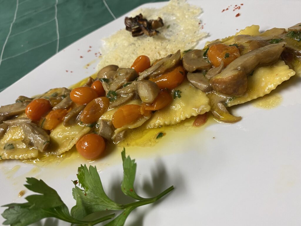 Sala del ristorante in agriturismo